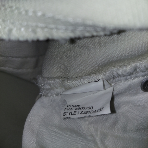 Vintage Calvin Klein jeans - Picture 5 of 5